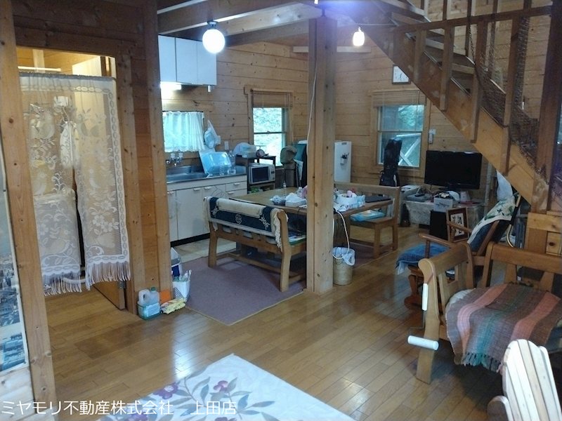 青木村沓掛　中古戸建 内観写真（リビング）