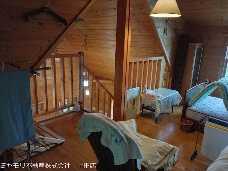 青木村沓掛　中古戸建 内観写真（リビング以外の居室）