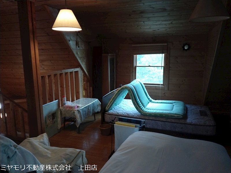 青木村沓掛　中古戸建 内観写真（リビング以外の居室）