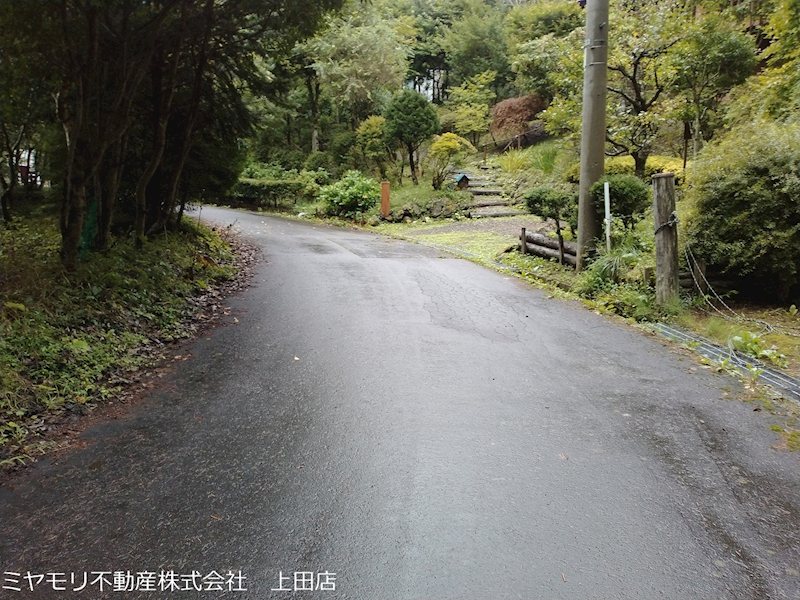 青木村沓掛　中古戸建 現地写真（前面道路含む現地写真）