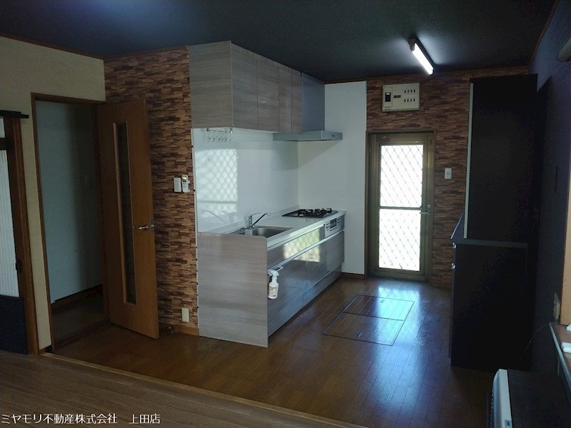 上田市生田　中古戸建 内観写真（キッチン）