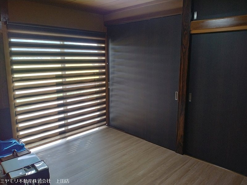 上田市生田　中古戸建 内観写真（リビング）