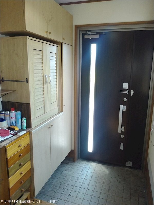 上田市生田　中古戸建 現地写真（玄関）