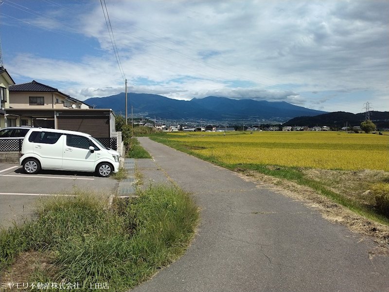 上田市生田　中古戸建 現地写真（前面道路含む現地写真）
