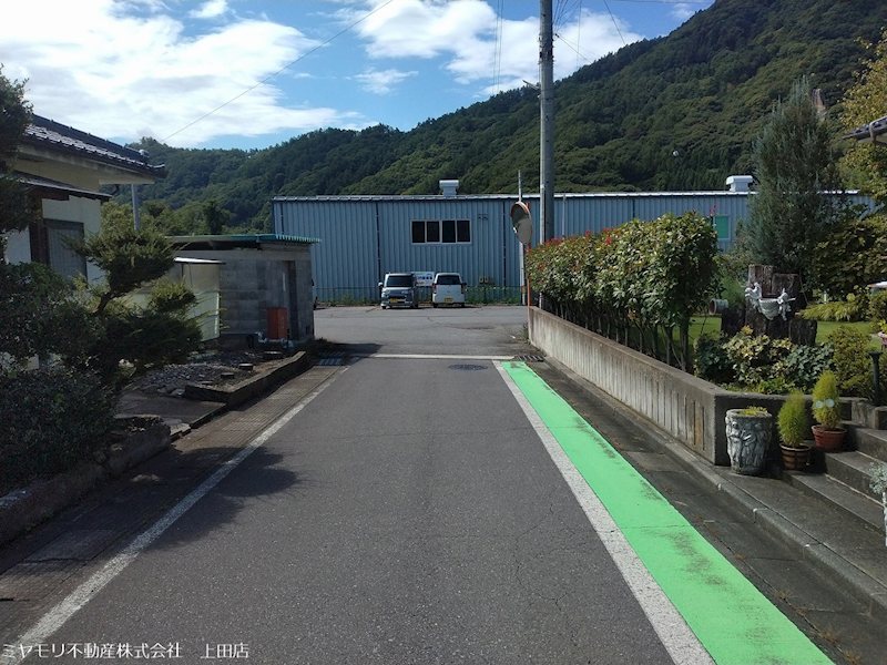 上田市真田町長　中古戸建 現地写真（前面道路含む現地写真）