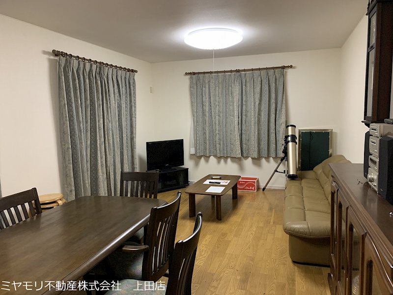 青木村沓掛　中古戸建 内観写真（リビング）