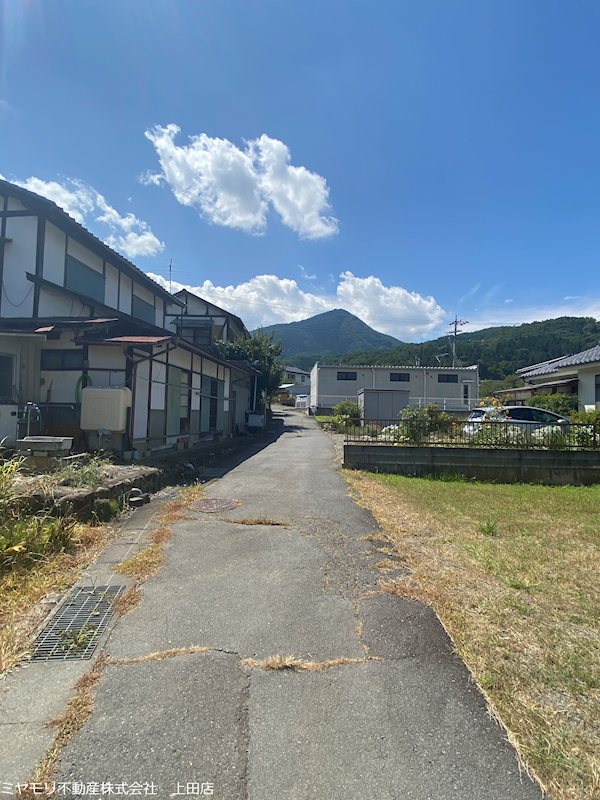 上田市別所温泉　土地 現地写真（前面道路含む現地写真）