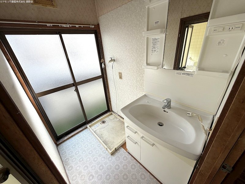 長野県須坂市日滝 内観写真（洗面台・洗面所）