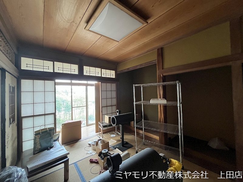 上田市古里　中古戸建 内観写真（リビング以外の居室）