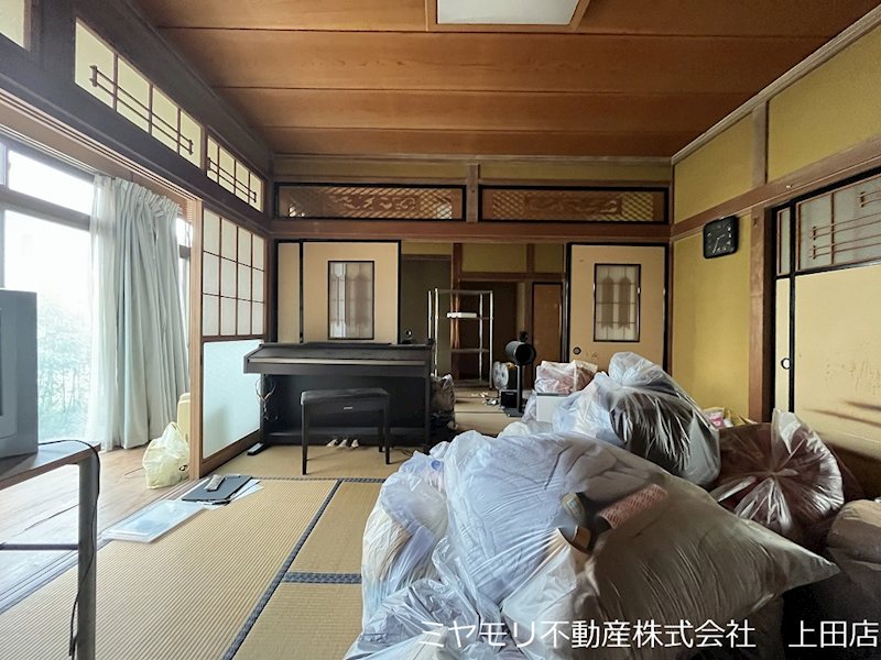 上田市古里　中古戸建 内観写真（リビング以外の居室）