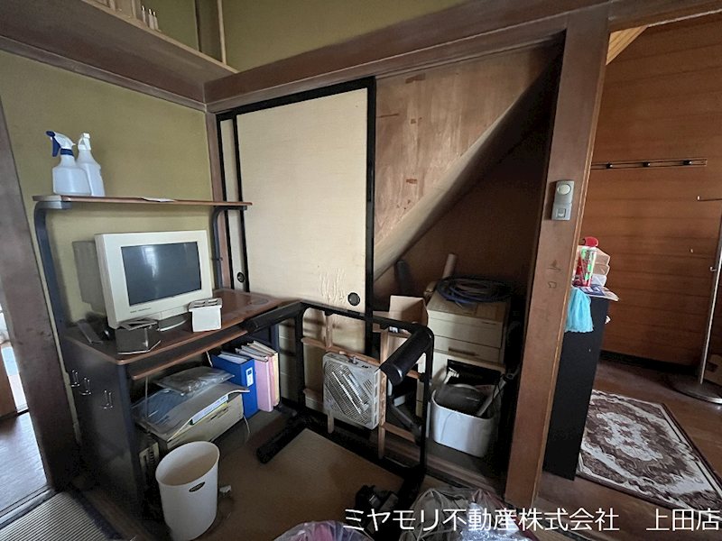 上田市古里　中古戸建 内観写真（リビング以外の居室）