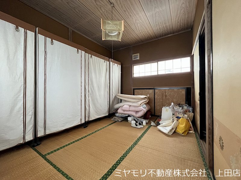 上田市古里　中古戸建 内観写真（リビング以外の居室）