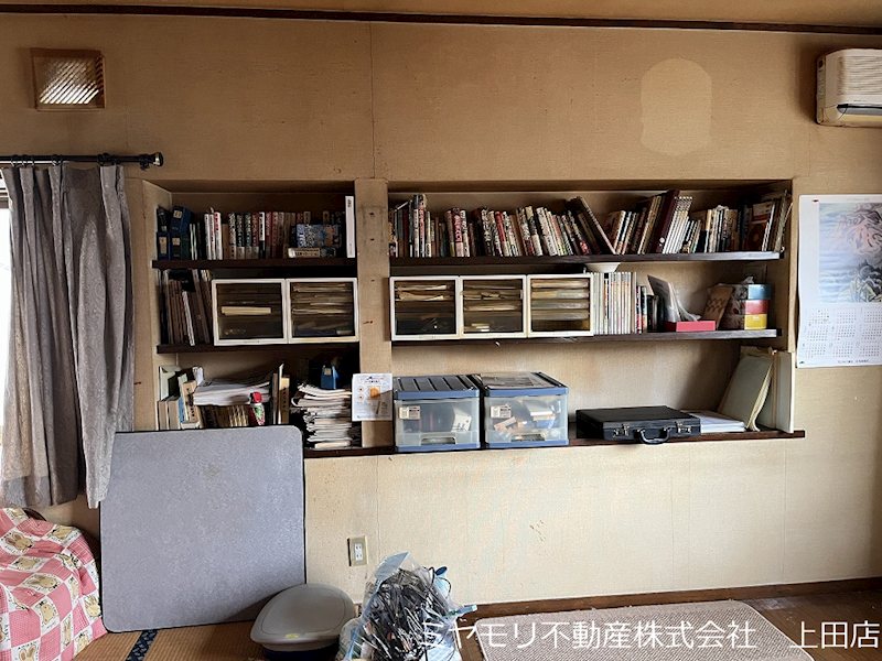上田市古里　中古戸建 内観写真（リビング以外の居室）