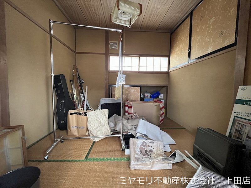 上田市古里　中古戸建 内観写真（リビング以外の居室）