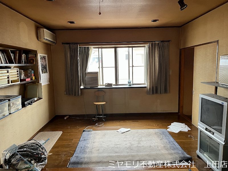 上田市古里　中古戸建 内観写真（リビング以外の居室）