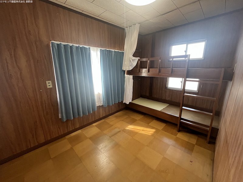 長野県長野市篠ノ井御幣川 内観写真（リビング以外の居室）