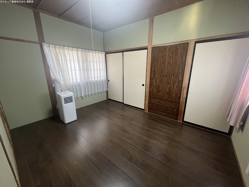 長野県長野市篠ノ井御幣川 内観写真（リビング以外の居室）
