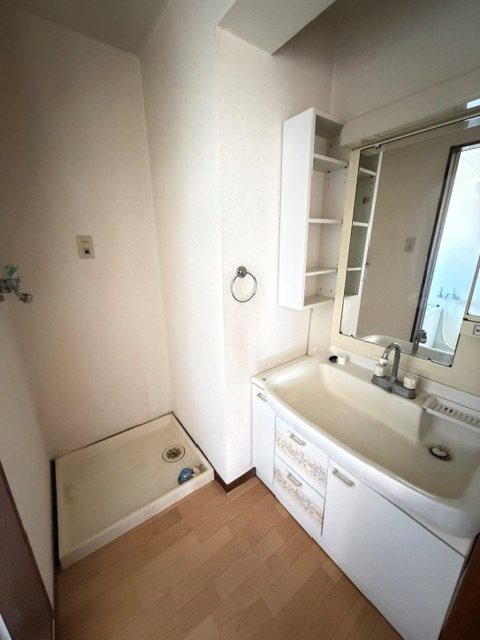 長野県佐久市横根 内観写真（洗面台・洗面所）