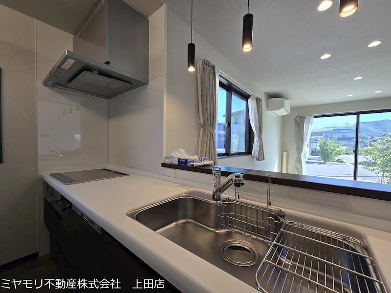 上田市常入　中古戸建 内観写真（キッチン）