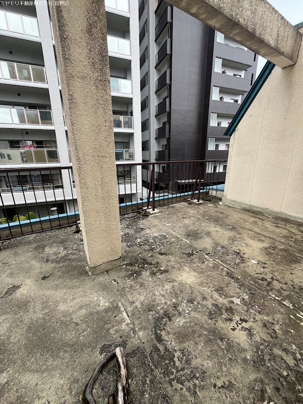 長野県長野市鶴賀 現地写真（バルコニー）