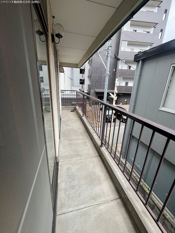 長野県長野市鶴賀 現地写真（バルコニー）