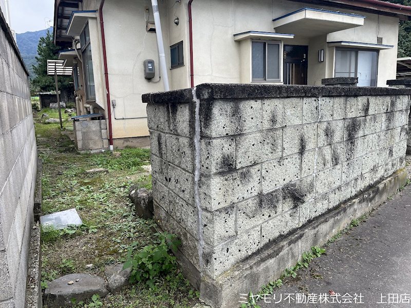 上田市古安曽　中古戸建 現地写真