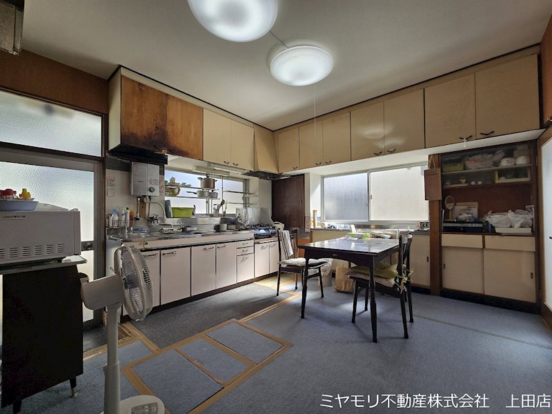 上田市緑が丘2丁目　中古戸建 内観写真（キッチン）