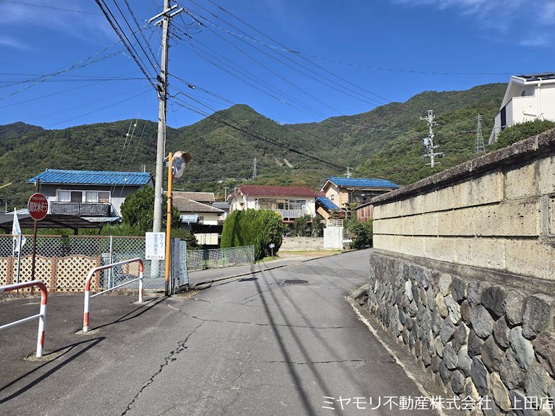 上田市緑が丘2丁目　中古戸建 現地写真