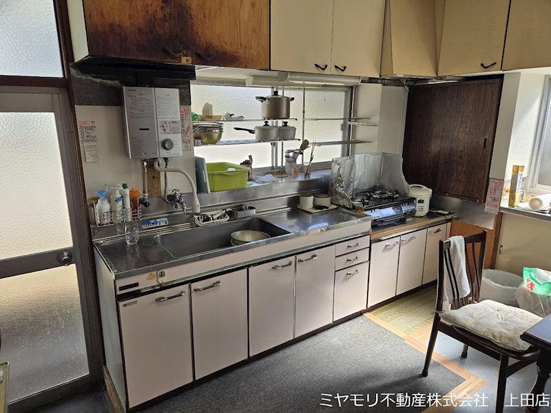 上田市緑が丘2丁目　中古戸建 内観写真（キッチン）