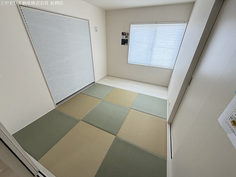 長野市丹波島第３　新築戸建１ 内観写真（リビング以外の居室）
