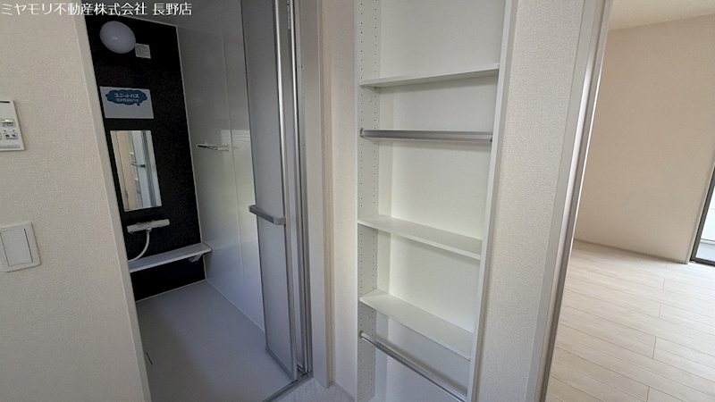 長野市丹波島第３　新築戸建１ 内観写真（収納）