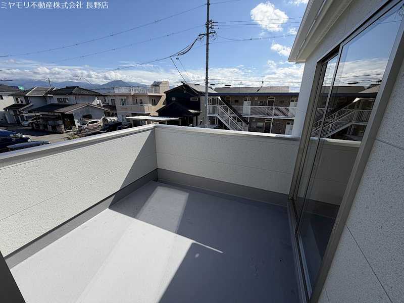 長野市丹波島第３　新築戸建２ 現地写真（バルコニー）