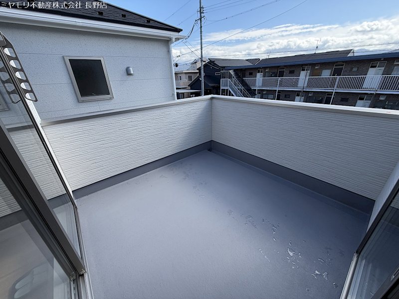 長野市丹波島第３　新築戸建３ 現地写真（バルコニー）