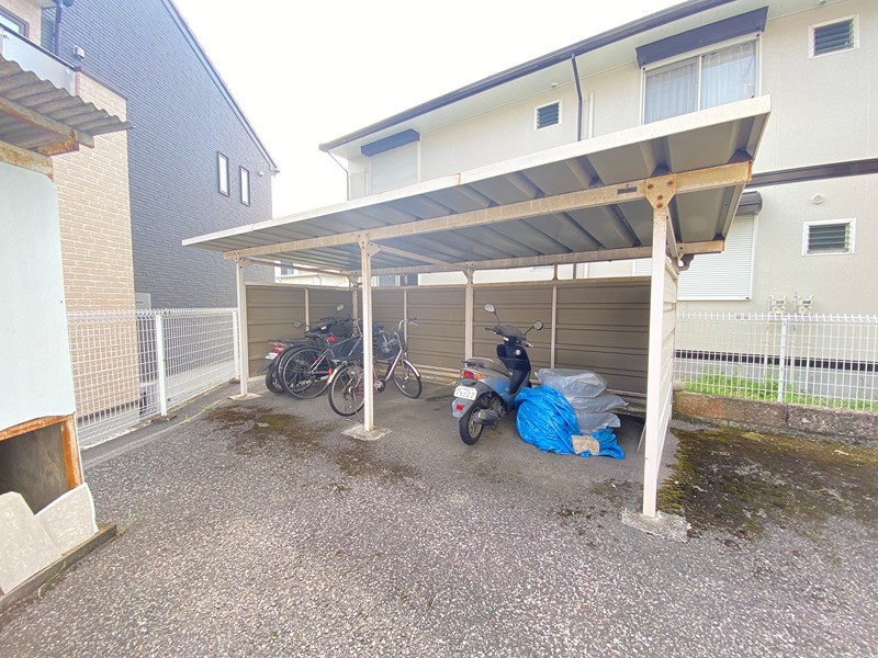 サカモトハイツC棟 現地写真（駐車場）