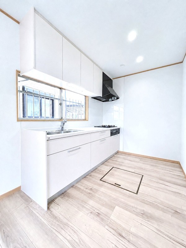 【【中古住宅】】宇都宮市不動前３　戸建て 内観写真（キッチン）