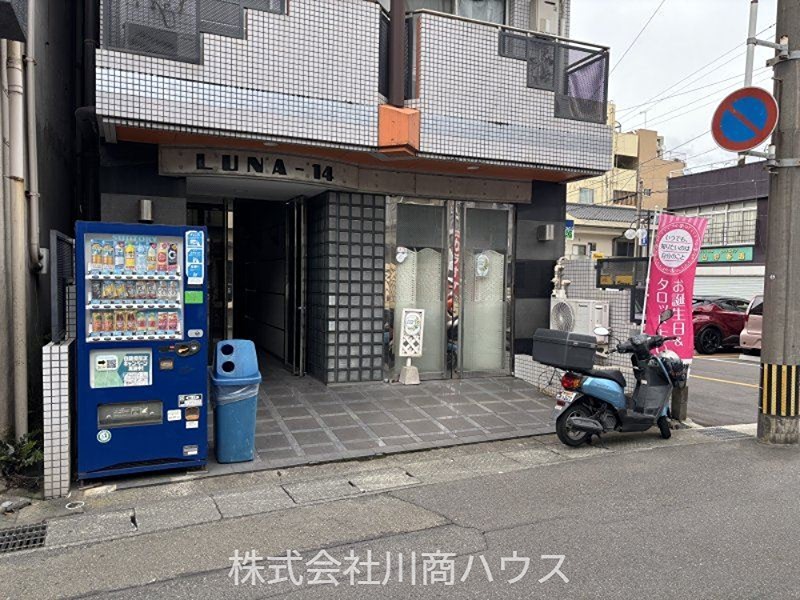 鹿児島県鹿児島市名山町 現地写真（玄関）
