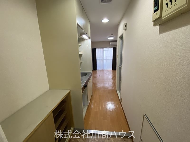トーカンマンション山下町 現地写真（玄関）