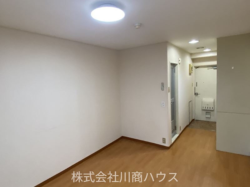 トーカンマンション山下町 内観写真（リビング）