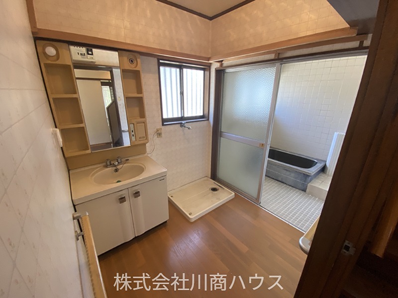鹿児島県鹿児島市伊敷台６丁目 内観写真（洗面台・洗面所）