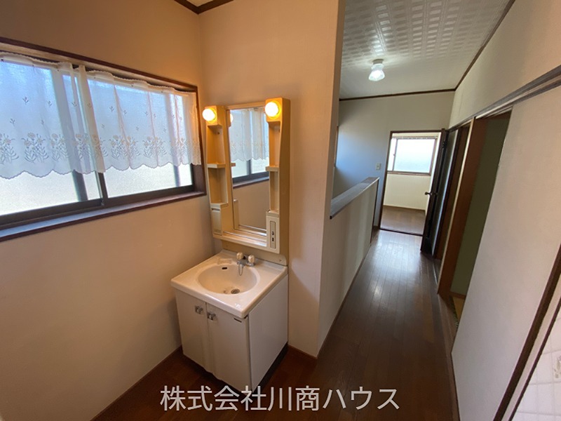 鹿児島県鹿児島市伊敷台６丁目 内観写真（洗面台・洗面所）