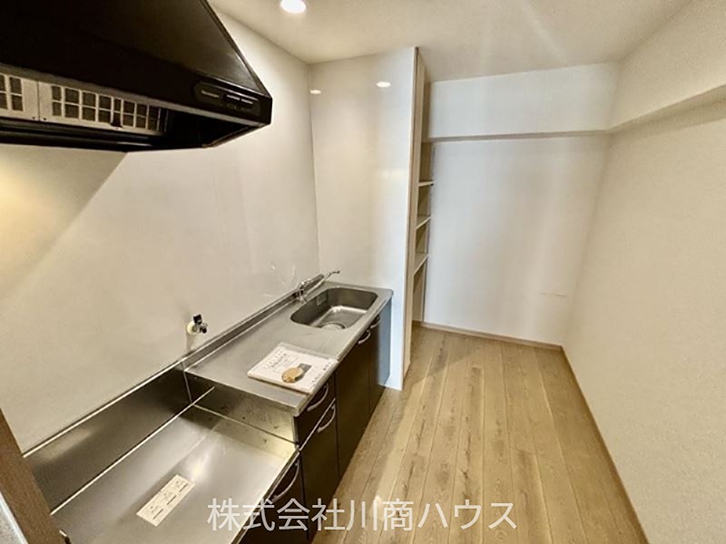 鹿児島県鹿児島市松原町 内観写真（キッチン）