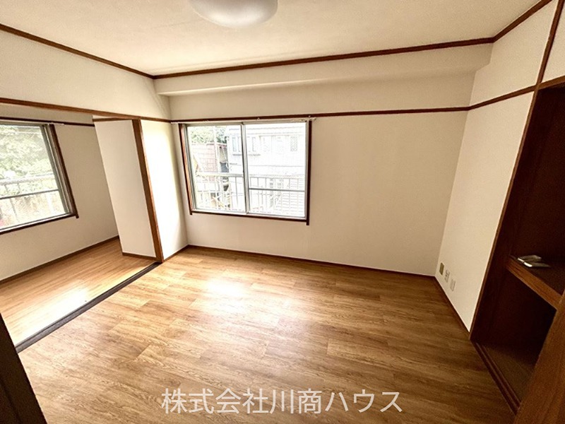 鹿児島県鹿児島市新照院町 内観写真（リビング）