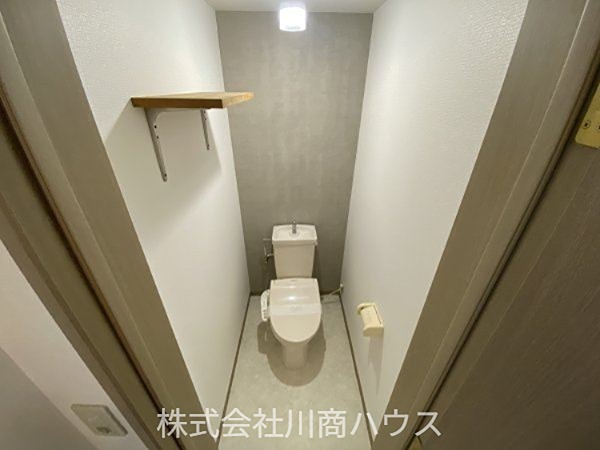鹿児島県鹿児島市下荒田３丁目 内観写真（トイレ）