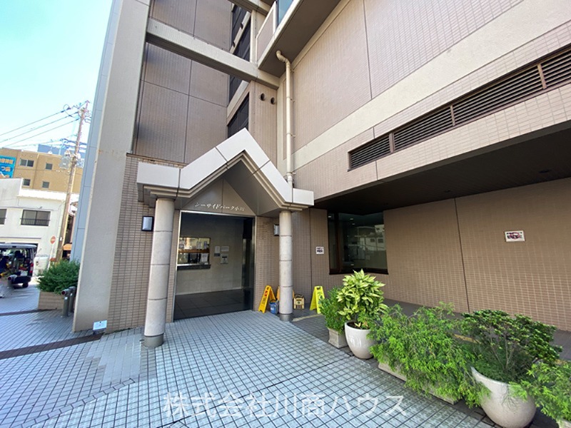 シーサイドパーク小川 共用部写真（エントランス）