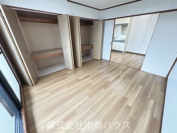 鹿児島県鹿児島市荒田２丁目 内観写真（リビング以外の居室）