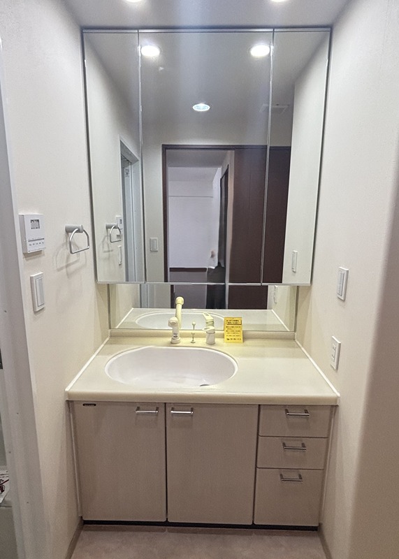 サーパス加治屋  内観写真（洗面台・洗面所）