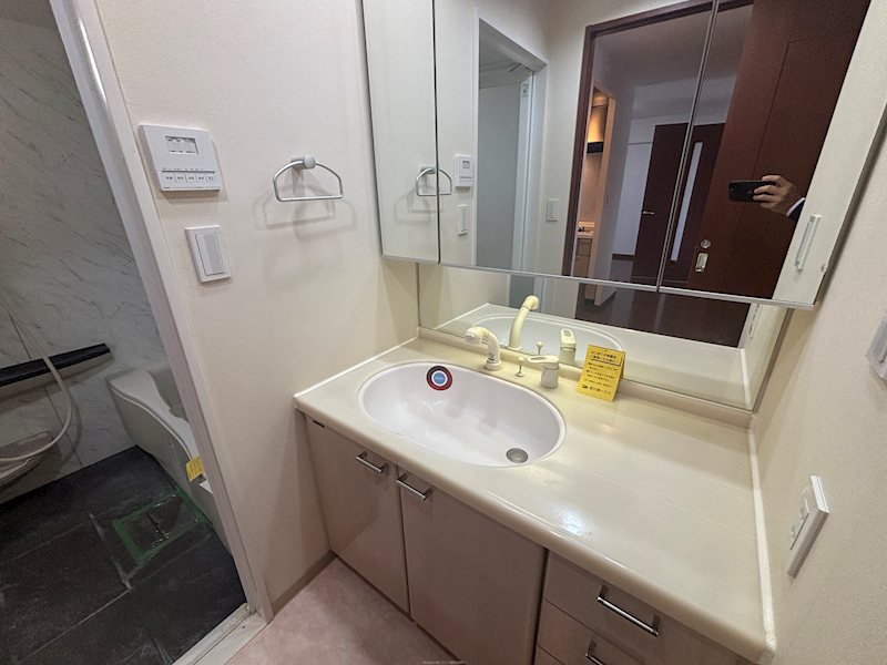 サーパス加治屋705号 内観写真（洗面台・洗面所）