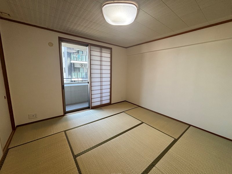 サーパス加治屋705号 内観写真（内装）