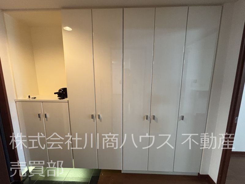 サーパス加治屋705号 内観写真（収納）