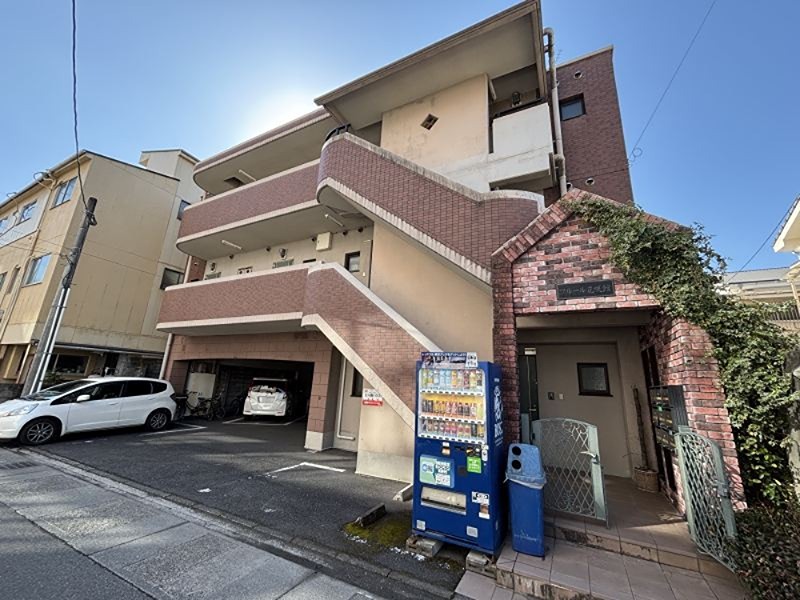 鹿児島県鹿児島市小松原２丁目 現地写真（玄関）